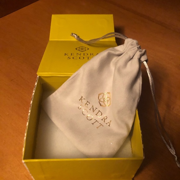 NWT Kendra Scott Elton Silver Cuff Bracelet. - Picture 6 of 6